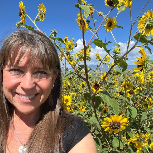 Meet your Posher, Sandi - Picture 1 of 1